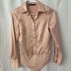 Zara pink satin long sleeve button up bodysuit XS